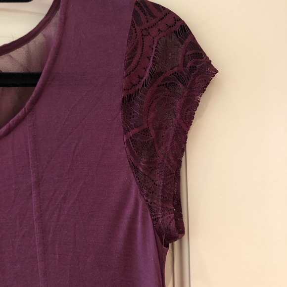 High-Low Lace Sleeve Blouse - Picture 4 of 7